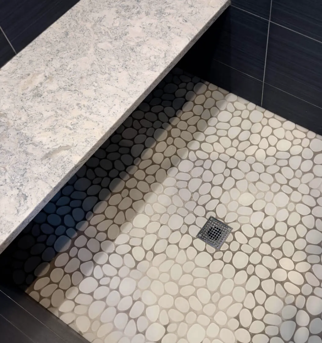  Mosaic glass tiling on shower floor